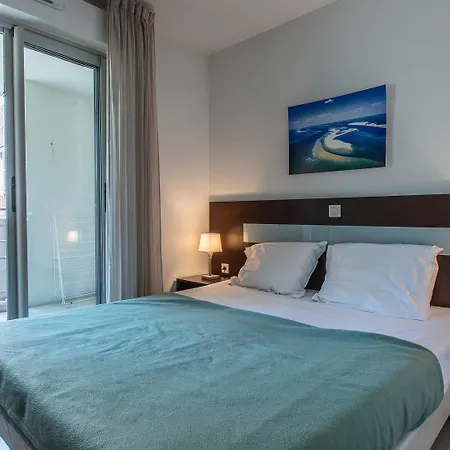 Vacanceole - Le Crystal Aparthotel 3*