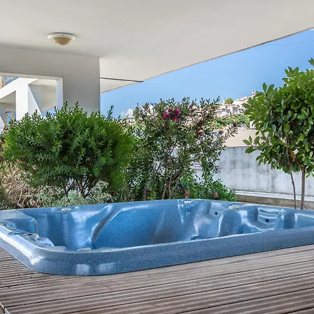 Vacanceole - Le Crystal Aparthotel 3*